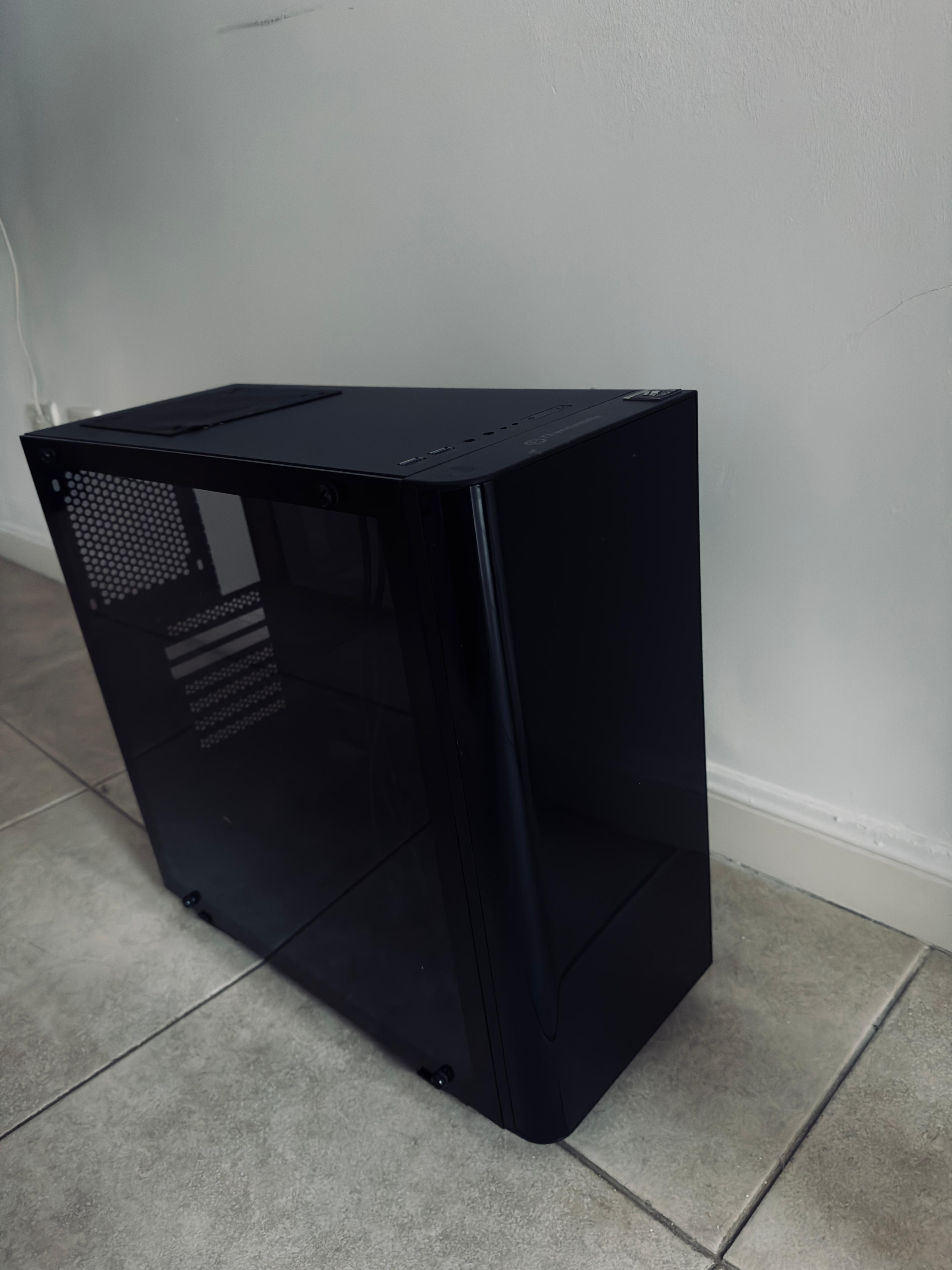 Gabinete Thermaltake